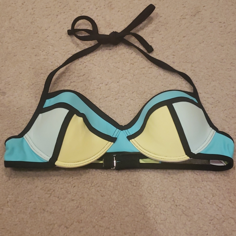 Bikini top in great condition.